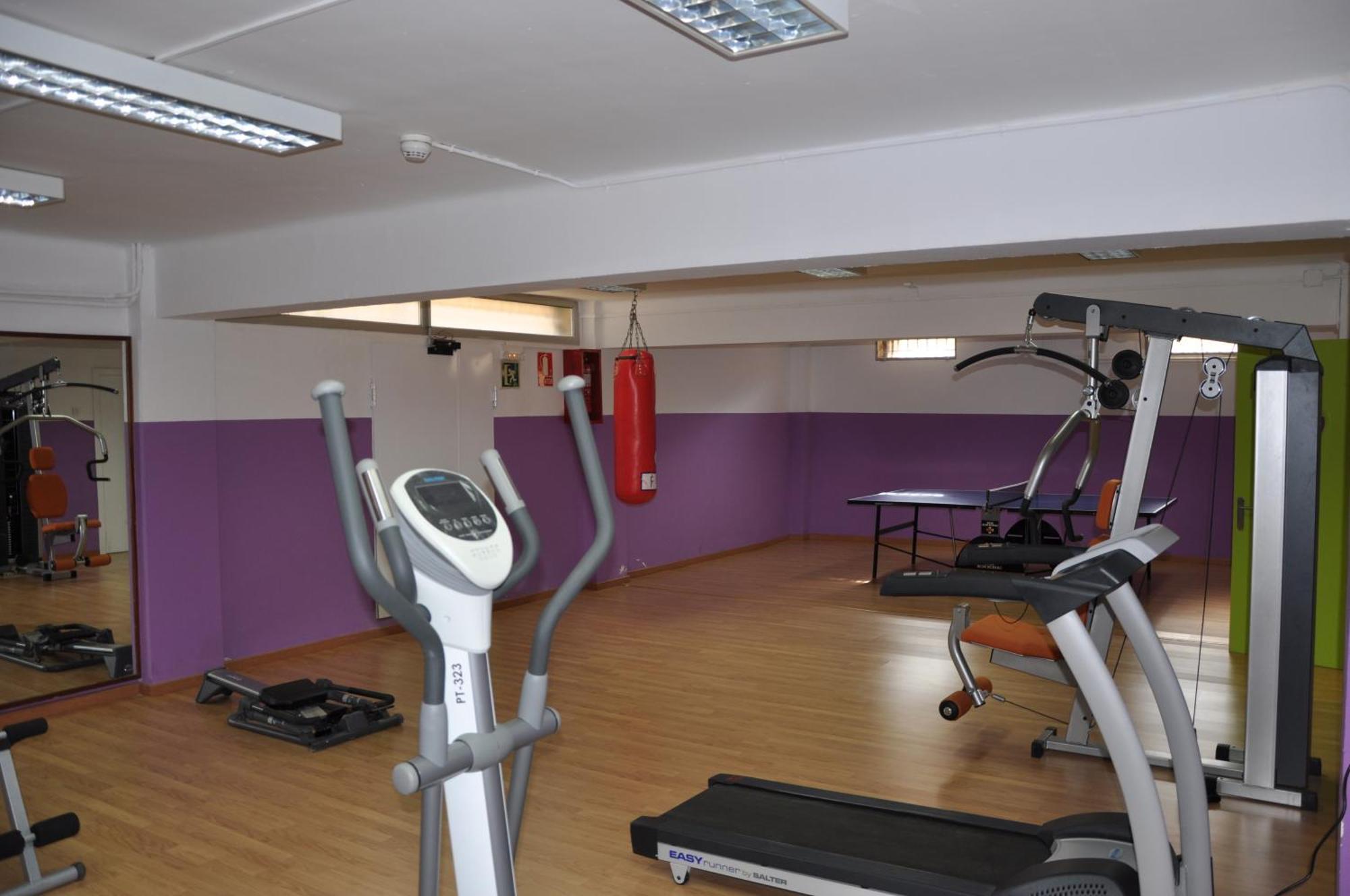 Residencia Universitaria Resa Sant Jordi タラゴナ エクステリア 写真