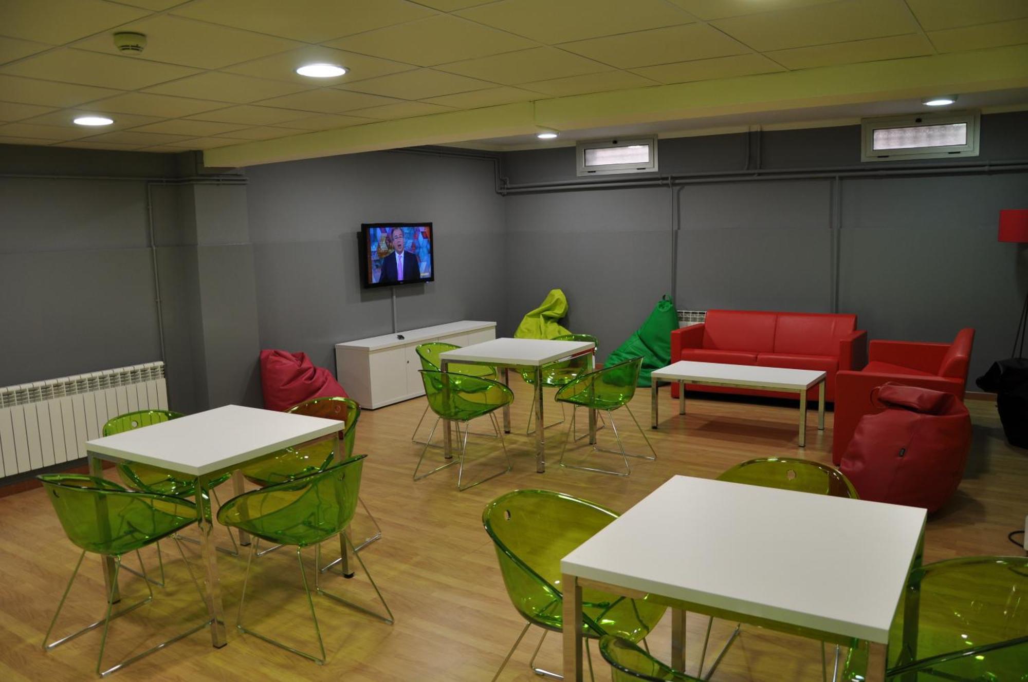 Residencia Universitaria Resa Sant Jordi タラゴナ エクステリア 写真