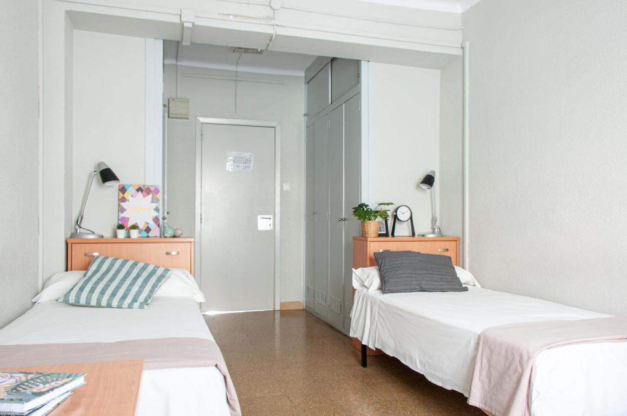 Residencia Universitaria Resa Sant Jordi タラゴナ エクステリア 写真