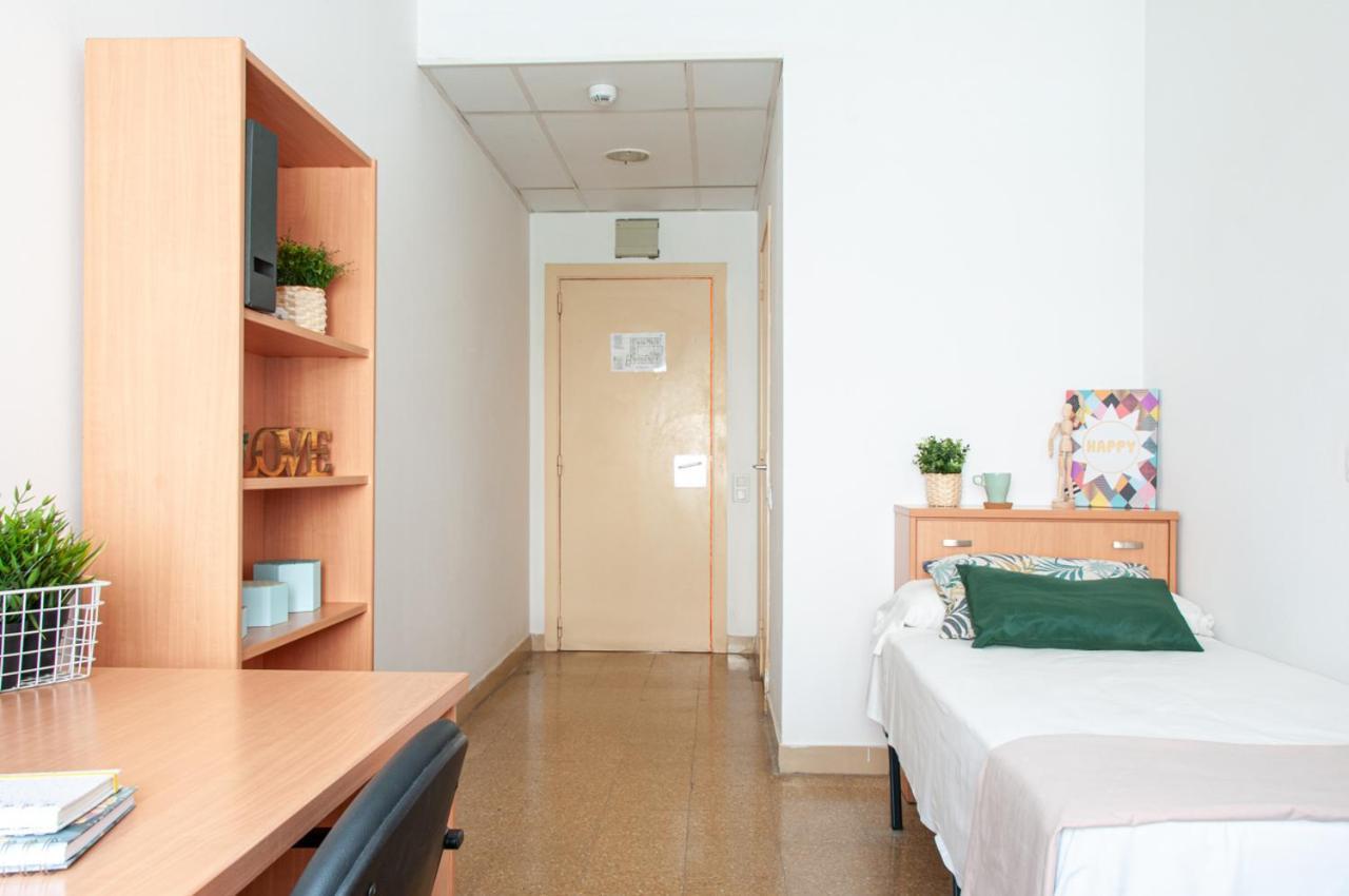 Residencia Universitaria Resa Sant Jordi タラゴナ エクステリア 写真